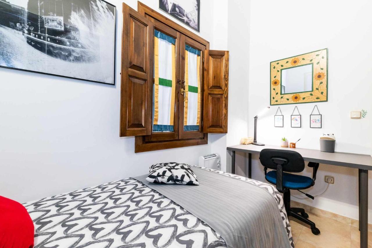 Comodo Y Moderno Apartamento Centro Granada Bagian luar foto