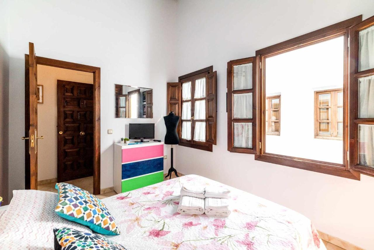 Comodo Y Moderno Apartamento Centro Granada Bagian luar foto